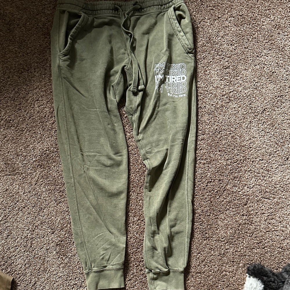 I'm Tired But I'm Here Vintage Joggers XL
